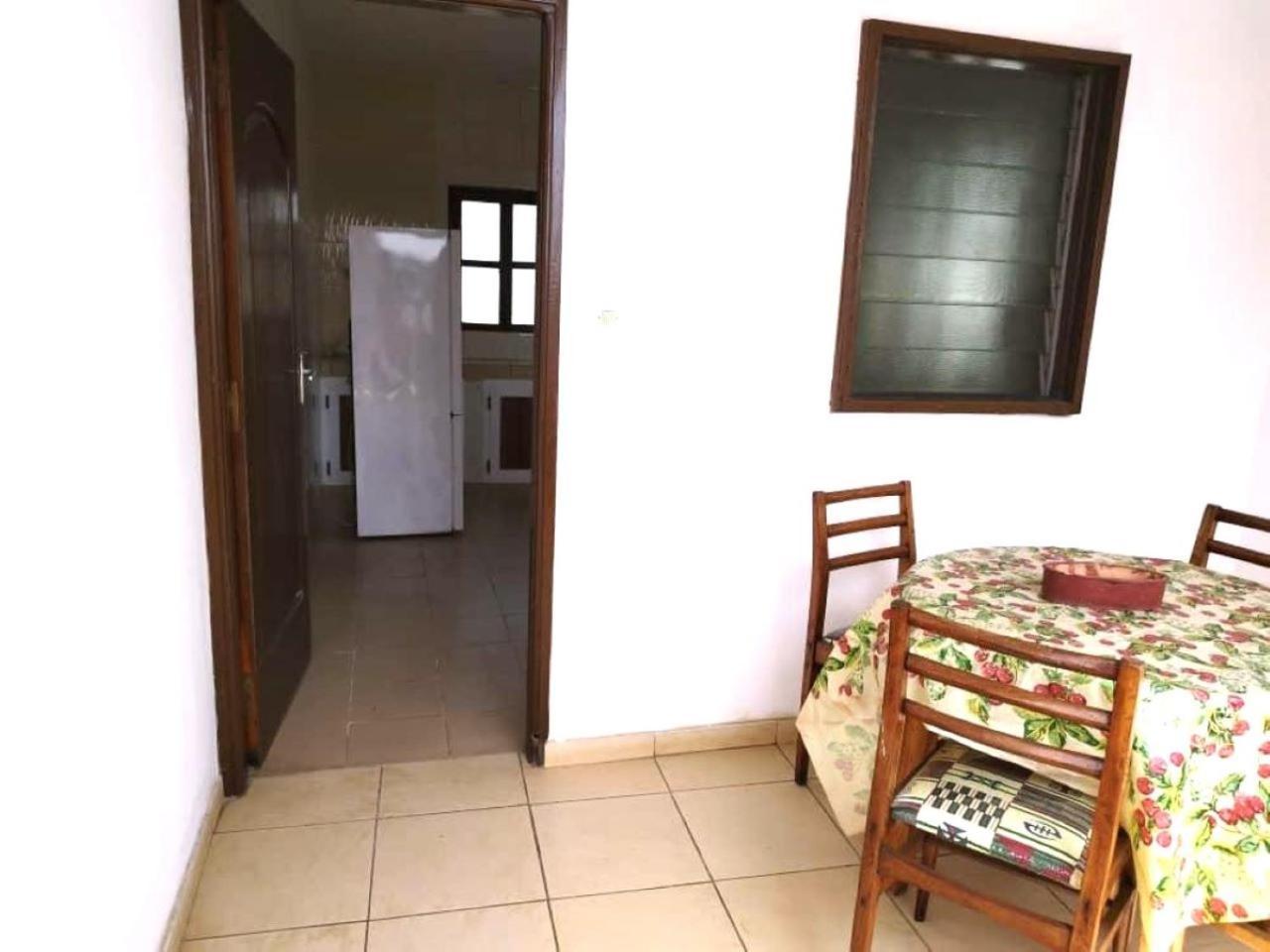 Rosalie'S Suites Lome Exterior photo