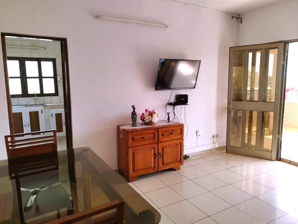 Rosalie'S Suites Lome Exterior photo